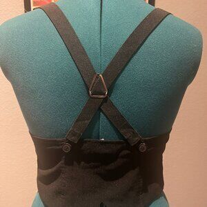 Crop Vest with Accessory